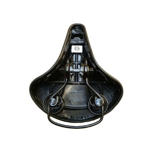 <span class=keywords><strong>Selle</strong></span> <span class=keywords><strong>de</strong></span> vélo ergonomique large et confortable en cuir PU noir mat, imperméable et absorbant les chocs, pour VTT, vélo <span class=keywords><strong>de</strong></span> route et vélo <span class=keywords><strong>de</strong></span> ville - Product Image 6