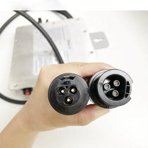 <span class=keywords><strong>Deye</strong></span> En stock <span class=keywords><strong>Deye</strong></span> Microinverter <span class=keywords><strong>2000W</strong></span> inversor solar en la red para uso doméstico - Product Image 3