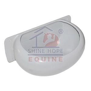 Mangeoire en aluminium pour chevaux - Product Image 1