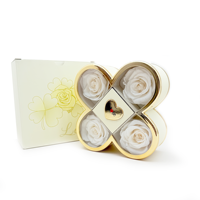 Boîte à bijoux roses conservées trèfle à quatre feuilles fleurs éternelles peinture en aérosol en plastique carré Simple commande minimale 100 pièces pour