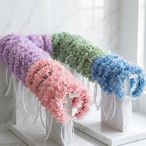 Corona Floreale Bohemien con Fiori Secchi e Stabilizzati, Fatta a Mano, Elegante ed Eco-Sostenibile, Ghirlanda per Capelli per Matrimoni all'Aperto ed Elopement - Product Image 5