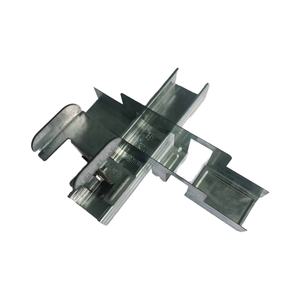 Tùy chỉnh mạ kẽm thép ánh sáng Keel Phụ kiện theo dõi ánh sáng kết nối cho kim loại vật liệu xây dựng - Product Image 1