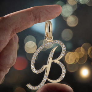 Colgante de Letra con Diamante Cultivado en Laboratorio, Plata Maciza, Charm Abierto con Inicial, Joyería Pavé, Diseño Personalizado para Regalo - Product Image 2