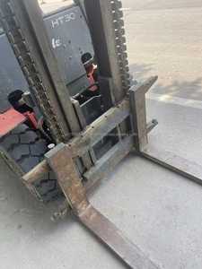 Linde 3 Tons 3 Meters <b>Used</b> Diesel Engine Powered <b>Pallet</b> Truck with 4X4 Drive Germany - Product Image 5