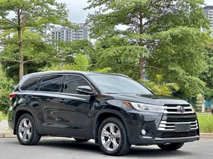 Toyota Highlander d'occasion préférée, modèle 2018, 2.0T 4x4, édition Knight, 7 places, essence, en stock à vendre - Product Image 2