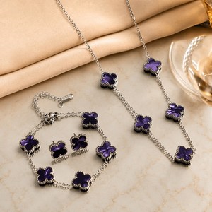 Conjunto <span class=keywords><strong>de</strong></span> Collar, Pulsera y Pendientes <span class=keywords><strong>de</strong></span> Acero Inoxidable y Titanio con Trébol <span class=keywords><strong>de</strong></span> Cuatro <span class=keywords><strong>Hojas</strong></span> <span class=keywords><strong>de</strong></span> Doble Cara, Resistente a la Decoloración, para Mujer, Elegante - Product Image 1