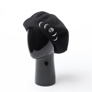 Béret personnalisé en 100 % laine avec broderie, couleur et motif sur mesure, idéal pour la plage, le ski, les sports, les fêtes et l'hiver - Product Image 1