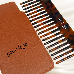 Saiyyi Biểu Tượng Tùy Chỉnh 4Mm Độ Dày Cellulose Acetate Tóc Lược Rộng Răng Chống Tĩnh Acetate Phụ Nữ Tóc Lược Với Pouch - Product Image 3