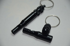 多功能户外应急口哨药盒容器钥匙扣求生金属合金自卫女士安全用品HE品牌 - Product Image 4