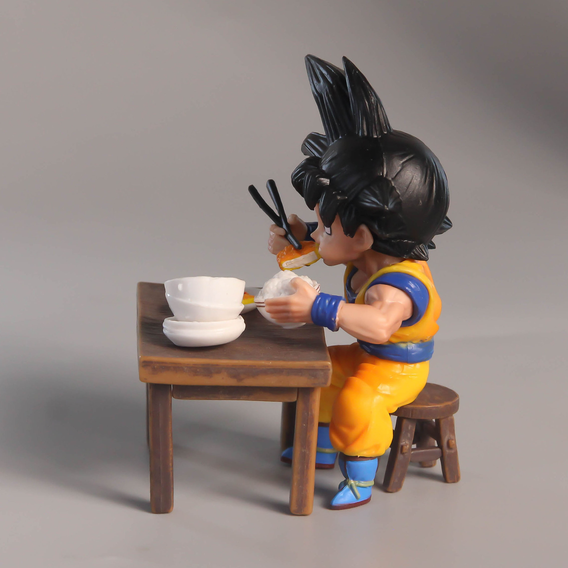Figurines DBZ Scène De La Salle à Manger - Végéta, Son Goku, Krillin, C-18 - Neuf