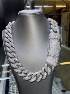 Collier chaîne cubaine en argent sterling 925 plaqué argent de luxe de bonne qualité pour un usage unisexe, idéal pour les mariages, les fêtes et les occasions spéciales - Product Image 3