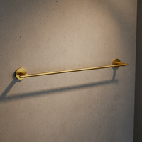 Ensemble d'accessoires de salle de bain contemporains en laiton brossé doré, suite d'articles sanitaires modernes pour projets hôteliers