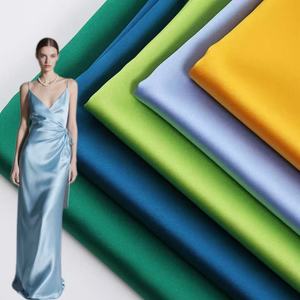 سلع موضعية عالية الجودة من ألياف البوليستر قماش ساتان مرن جديد ، مادة مرنة مناسبة لفساتين النساء وحفلات الزفاف - Product Image 1