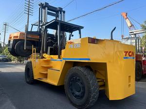 Professional <b>Used</b> TCM FD230 Diesel Forklift with Two Stage Mast Trusted by Importers & Heavy Contractors for Construction - Product Image 5