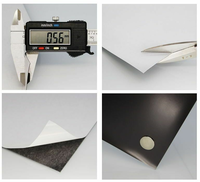 Feuilles d'adhésion personnalisées à aimant industriel permanent A4 X 0.75mm Feuille magnétique flexible à aimant en caoutchouc avec adhésif