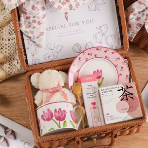 <span class=keywords><strong>Coffret</strong></span> Cadeau Promotionnel Fête des Mères 2026 : Serviette, <span class=keywords><strong>Parfum</strong></span>, Bougie, Mug, Couverture – Luxe Personnalisé pour Femme, Relaxation Spa en Nylon - Product Image 4