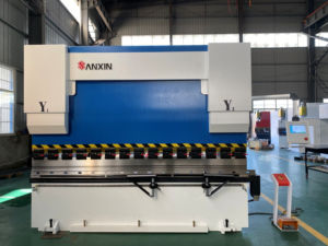 <span class=keywords><strong>Presse</strong></span> <span class=keywords><strong>plieuse</strong></span> hydraulique SANXIN 63T 125T 200T Machine de pliage de plaques métalliques à double moteur servo Prix de la <span class=keywords><strong>presse</strong></span> <span class=keywords><strong>plieuse</strong></span> - Product Image 2