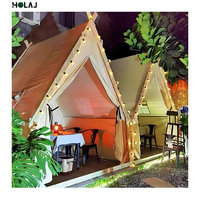 Tente de toit commerciale 3x3m résistante au vent, structure robuste en bois et acier, auvent triangulaire de luxe pour bar et restaurant