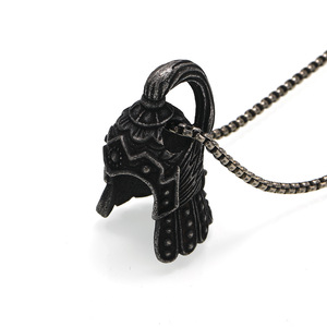 Kalung Liontin Helm Prajurit 3D Berlapis Emas, Perhiasan Leher Hip Hop dari Baja Tahan Karat yang Tahan Lama untuk Pria, Cocok untuk Dipakai Sehari-hari - Product Image 5
