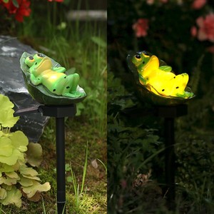 Solar Garden Frog Resin Lamp LED Ground Light Water Resistant Outdoor Decorative Night Light Animal Theme Courtyard Stake - Product Image 2