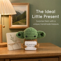 Poupées amigurumi en crochet faites à la main, personnalisées, mignonnes, représentant des extraterrestres, pour le soutien émotionnel, avec étiquette positive