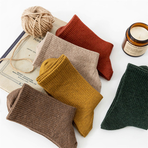 Women's Pure Cotton Crew Socks Solid Color Breathable Antimicrobial Mid-Calf Fit Casual Wear - Product Image 2