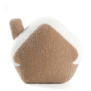 Vente Flash Festival de Noël Coussins en peluche doux et confortables en forme de maison en pain d'épices kaki avec cheminée - Product Image 5