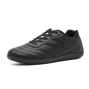 Chaussures de cyclisme pour femmes 2026 en cuir, style couple, à tige basse, semelle rigide fine, pour sports de plein air et course - Product Image 5