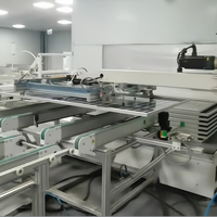 Ligne de production automatique pour la fabrication de panneaux solaires avec robotique haute vitesse et contrôle qualité constant