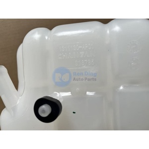 1311130-AP01 S401020-0920 Nuevo Tanque <span class=keywords><strong>de</strong></span> Agua <span class=keywords><strong>de</strong></span> Refrigeración, Tanque Auxiliar, Depósito <span class=keywords><strong>de</strong></span> Refrigerante <span class=keywords><strong>Anticongelante</strong></span> con <span class=keywords><strong>Tapa</strong></span> para Changan CS95 S401 - Product Image 4
