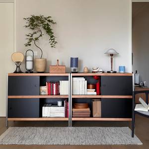 Credenza Moderna in Legno Massello di Berlino con Spazio di Archiviazione Integrato per l'Ingresso di Casa, Design Bauhaus Cinese - Product Image 2