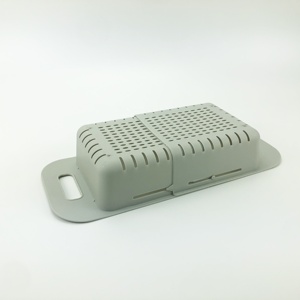 プラスチック製引き込み式排水ボウル調整可能洗濯ふるいキッチンシンクトレーナーラック吊り収納タンクボウルラックColanders - Product Image 6
