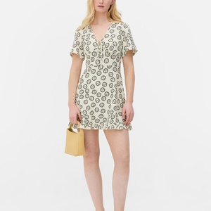 ชุดเดรสสั้นมีจีบสำหรับผู้หญิงชุดเดรสสั้นคอวีพิมพ์ลายปรับแต่งได้สไตล์หวานๆสายรัดเอวธรรมชาติซักได้แบบลำลอง - Product Image 6