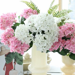 Fleurs artificielles en soie d'hortensia en gros pour mariage, maison, hôtel, photographie en extérieur et décoration de la Saint-Valentin - Product Image 1
