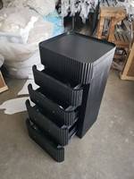 Chariot de rangement mobile de luxe pour salon de coiffure, avec poignée dorée, tiroirs multiples et porte-gobelets, noir et blanc, vente en gros pour salons de beauté