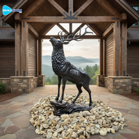 Sculptures de cerfs et d'élans en bronze grandeur nature pour la chasse en plein air, modèle rugissant avec détails gravés et finition plaquée