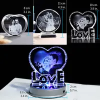 2022 Herzförmige 3D-Laserfoto Liebe Hochzeitstag Souvenir Kristall Hochzeit Gefälligkeiten