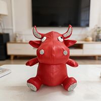 Figurine de bœuf en peluche courte ultra douce ornée de diamants, tendance luxe léger, rembourrée en coton, anti-stress, pour la maison, la voiture et le bureau