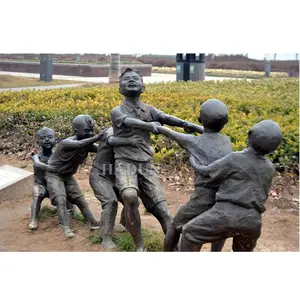 Life Size Garden Decoration Metal Bronze Several Children Held Hands And Tug-Of-War statue