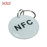 Tag NFC NTAG 213 en Résine Époxy pour Partage sur les Médias Sociaux avec Porte-clés