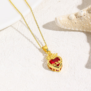 2025 New European and American Personalized Cold Wind <strong>Red</strong> Crown Love Pendant Copper <strong>Necklace</strong> - Product Image 4