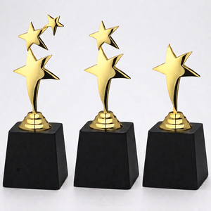 Trofeo estrella premium para premios de logro en el trabajo. Trofeo deportivo de metal para cricket, fútbol, baloncesto y torneos. - Product Image 1
