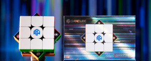 Nuevo Cubo Magnético <span class=keywords><strong>GAN</strong></span> V100 Maglev UV <span class=keywords><strong>3x3</strong></span>, Cubo de Rompecabezas Magnético de Plástico ABS, Juguete de Competición Profesional para Niños Unisex de 8 Años en Adelante - Product Image 4