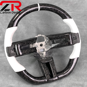 Volant en fibre de carbone forgé pour <span class=keywords><strong>Ford</strong></span> <span class=keywords><strong>Mustang</strong></span> S197 Series 2005-2014 Premium Coupe GT500 Shelby Snake Convertible Boss 302 - Product Image 3