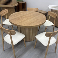 Table à manger extensible de style Japandi avec base à piétement côtelé, ensemble de table de cuisine moderne de luxe avec rangement dissimulé pour 6 à 12 personnes