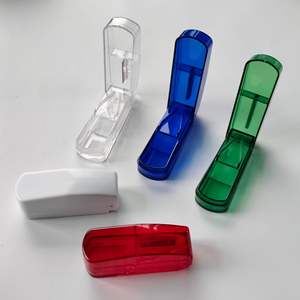 Mini cortador de <span class=keywords><strong>pastillas</strong></span> 2 en 1 de almacenamiento Invisible portátil y organizador divisor a prueba de polvo caja trituradora de Medicina de tableta de drogas de plástico - Product Image 3