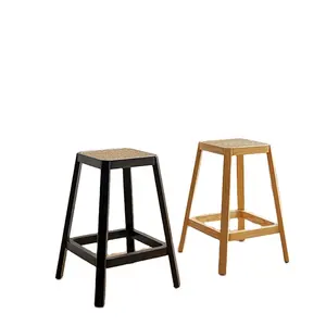 Swivel Alibaba Rattan Coffee Stool, Preto Alto Bar Stool Madeira Sólida Cor Natural Stool