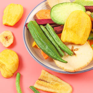 Toptan yüksek kaliteli karışık meyve sebze cips vakum kızarmış sebze dondurma kurutulmuş meyveler tatlı lezzetli sağlıklı atıştırmalıklar - Product Image 3