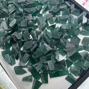 Esmeralda Verde de Zambia Cultivada en Laboratorio para Corte de Gemas - Product Image 4