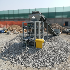 Machine de fabrication de blocs de béton et de pavés hydraulique QT4-26 avec pompe et boîte de vitesses, haute efficacité, pour cendres et cendres volantes - Product Image 4